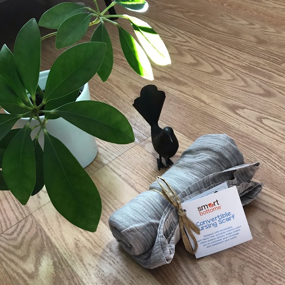 Convertible nursing scarf - Picture 2 of 4